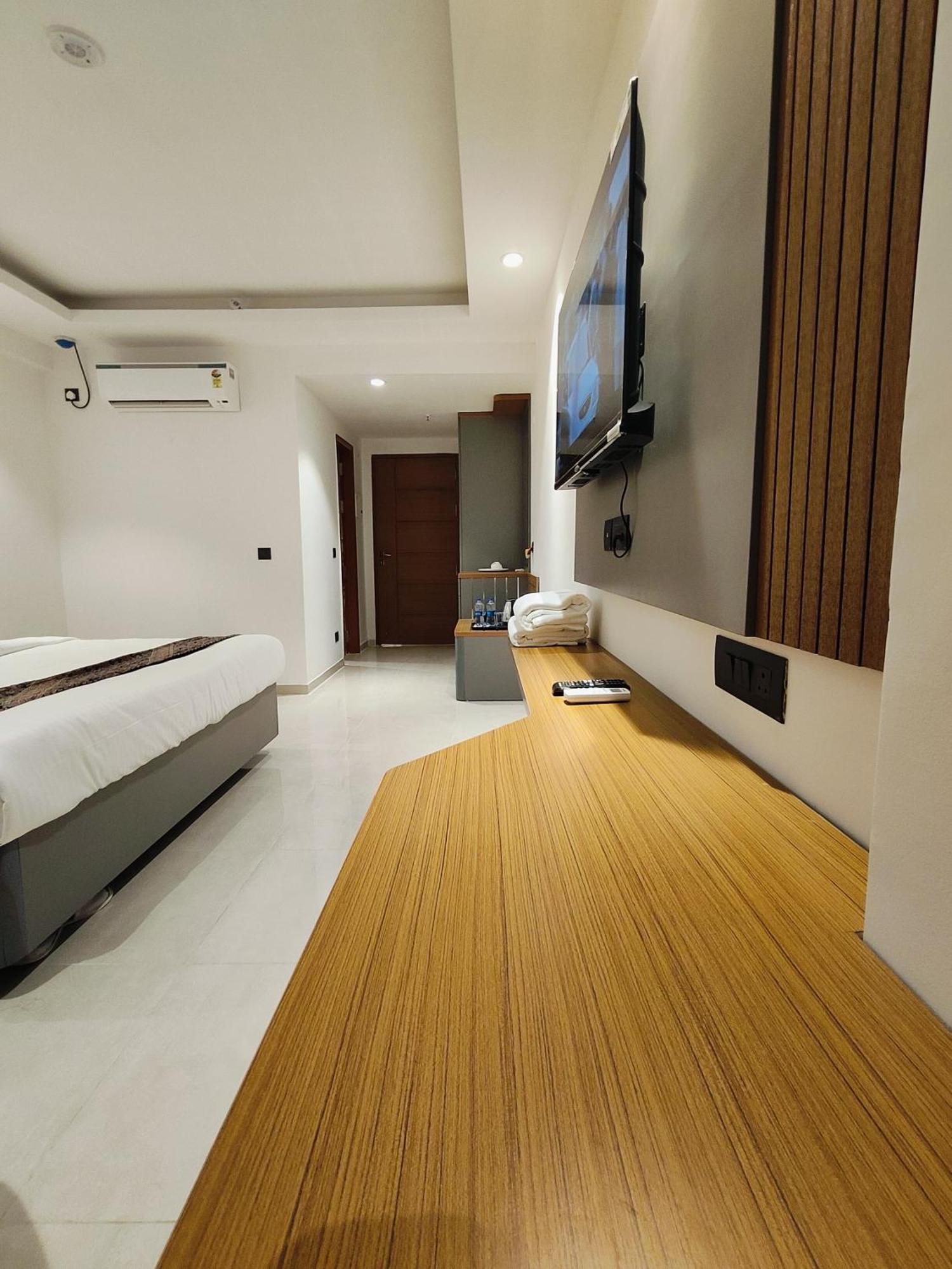 Hotel Maple Tree - Near Ekana Cricket Stadium - Lucknow Dış mekan fotoğraf