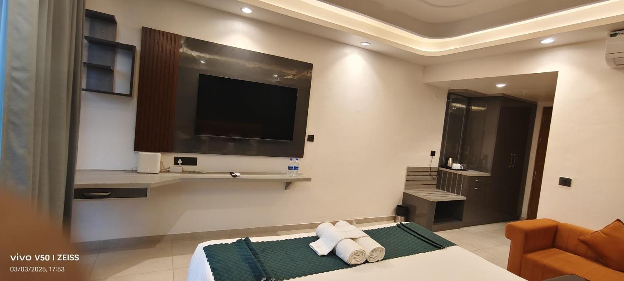 Hotel Maple Tree - Near Ekana Cricket Stadium - Lucknow Dış mekan fotoğraf